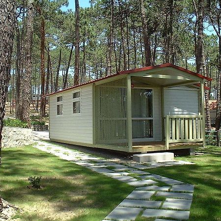 מלון נאזרה Orbitur Valado Bungalows Caravan Park מראה חיצוני תמונה