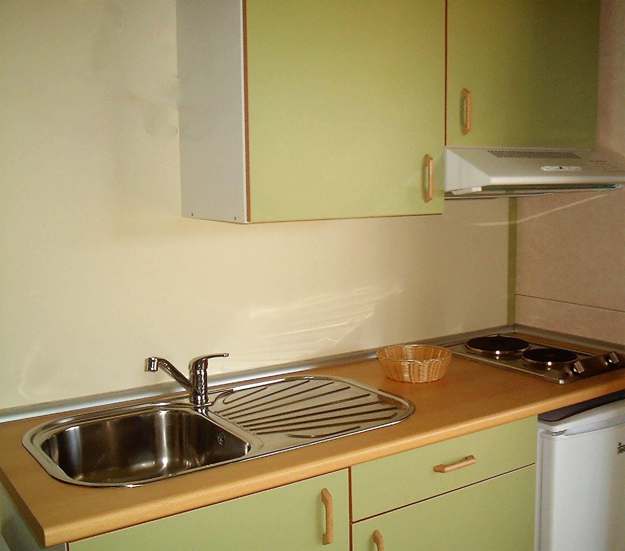 מלון נאזרה Orbitur Valado Bungalows Caravan Park מראה חיצוני תמונה